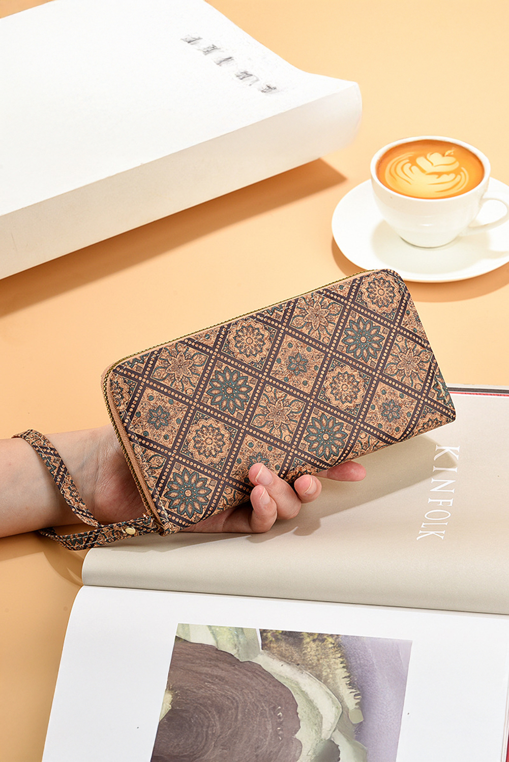 Brown Western Pattern Print Wristlet PU Leather Wallet - Image 3