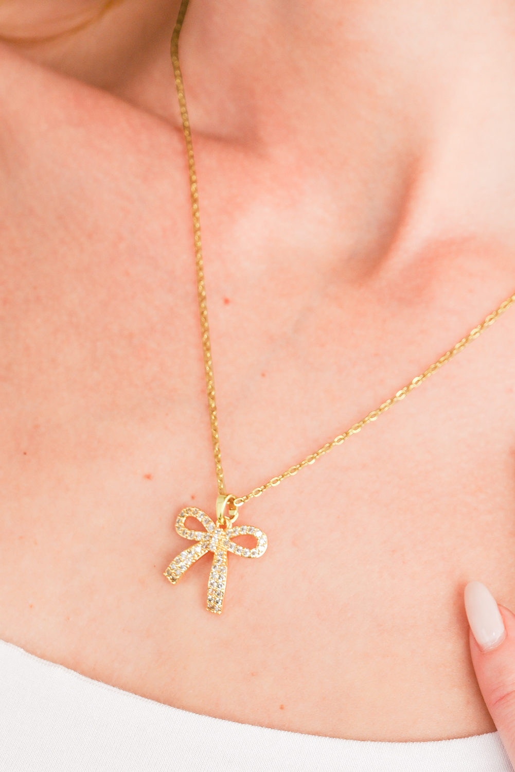Gold Plated Rhinestone Bowknot Pendant Necklace - Image 2