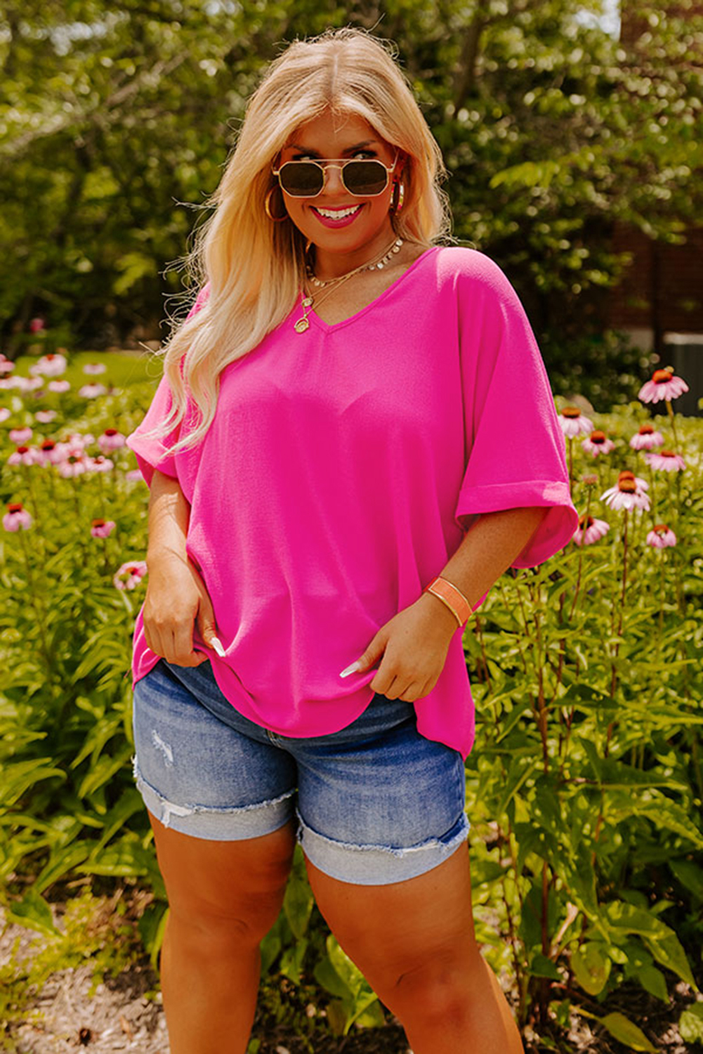 Green Seamed Back High Low Hem V Neck Cuffed Sleeve Plus Size Tee - Image 6