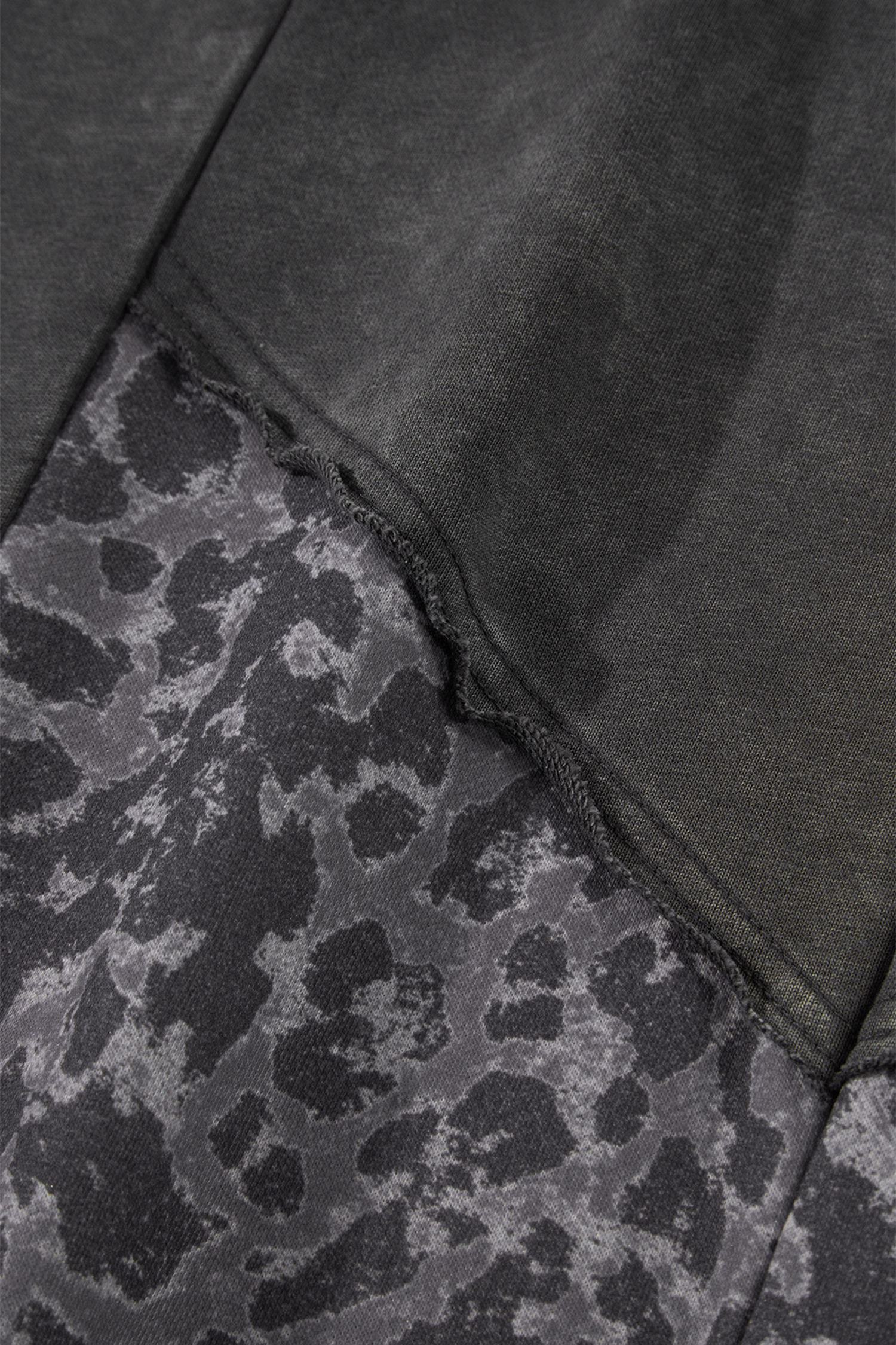 Dark Grey Plus Size Leopard Patchwork Mineral Wash Wide Leg Pants - Image 4