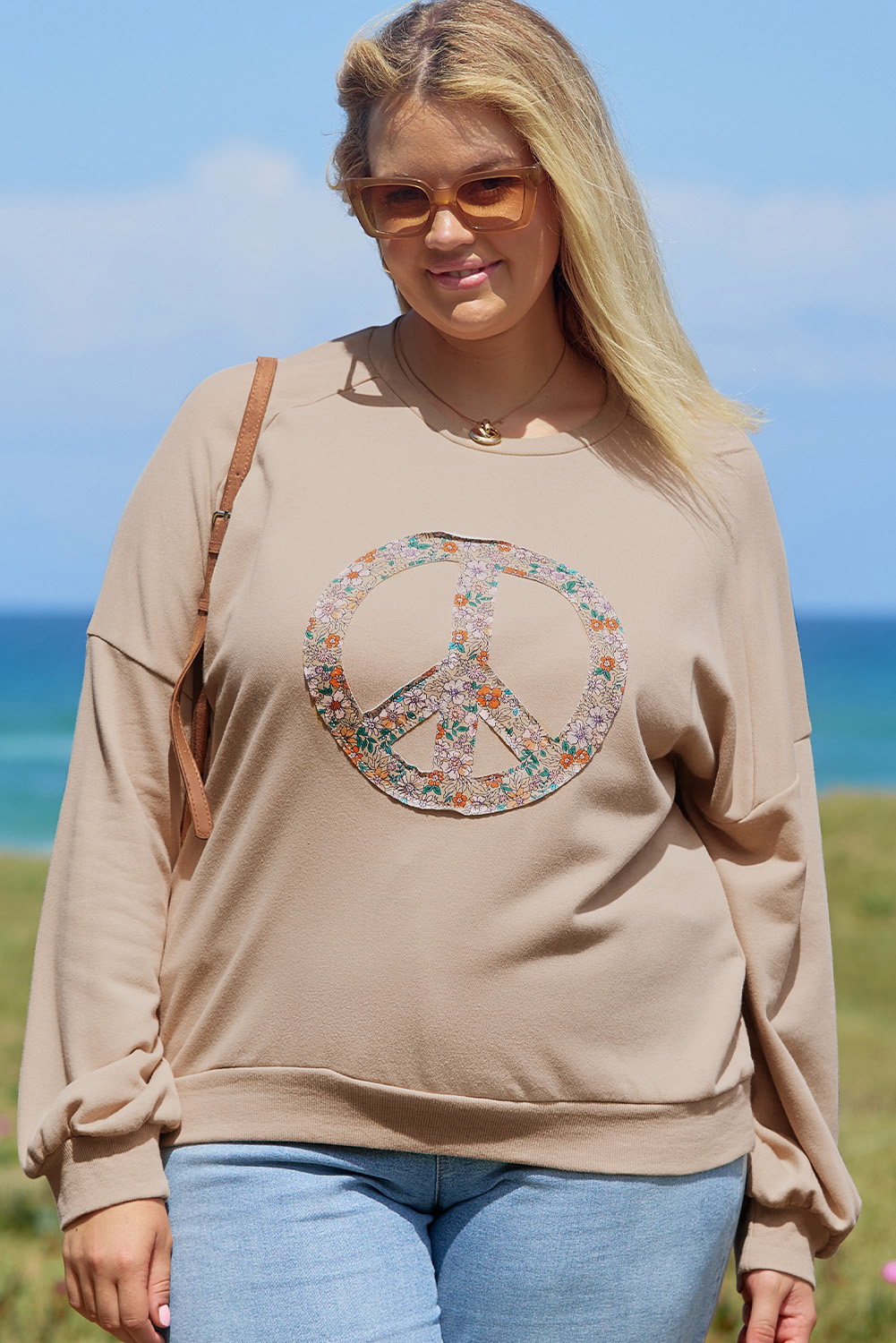 Pale Khaki Floral Peace Sign Graphic Washed Terry Plus Size Sweatshirt - Image 6