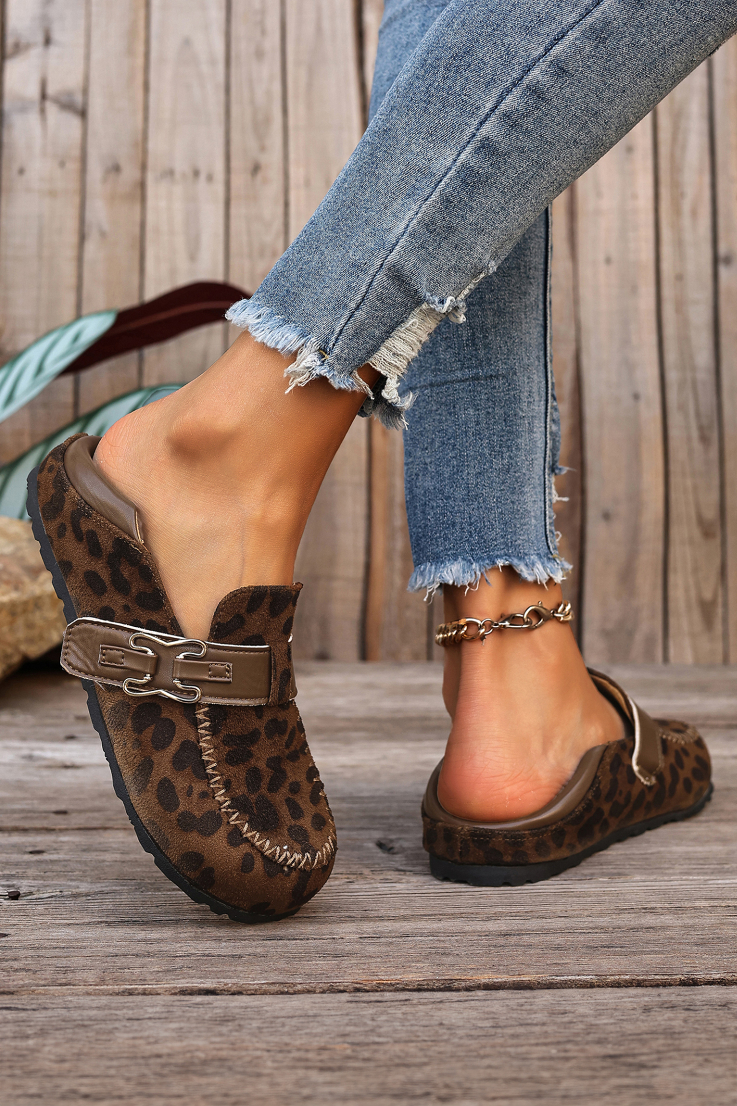 Khaki Faux Suede PU Leather Patchwork Retro Buckle Slip On Shoes - Image 5