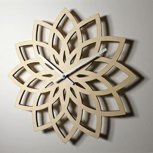 Face Wall Log Hanging Watch Quartz Clock