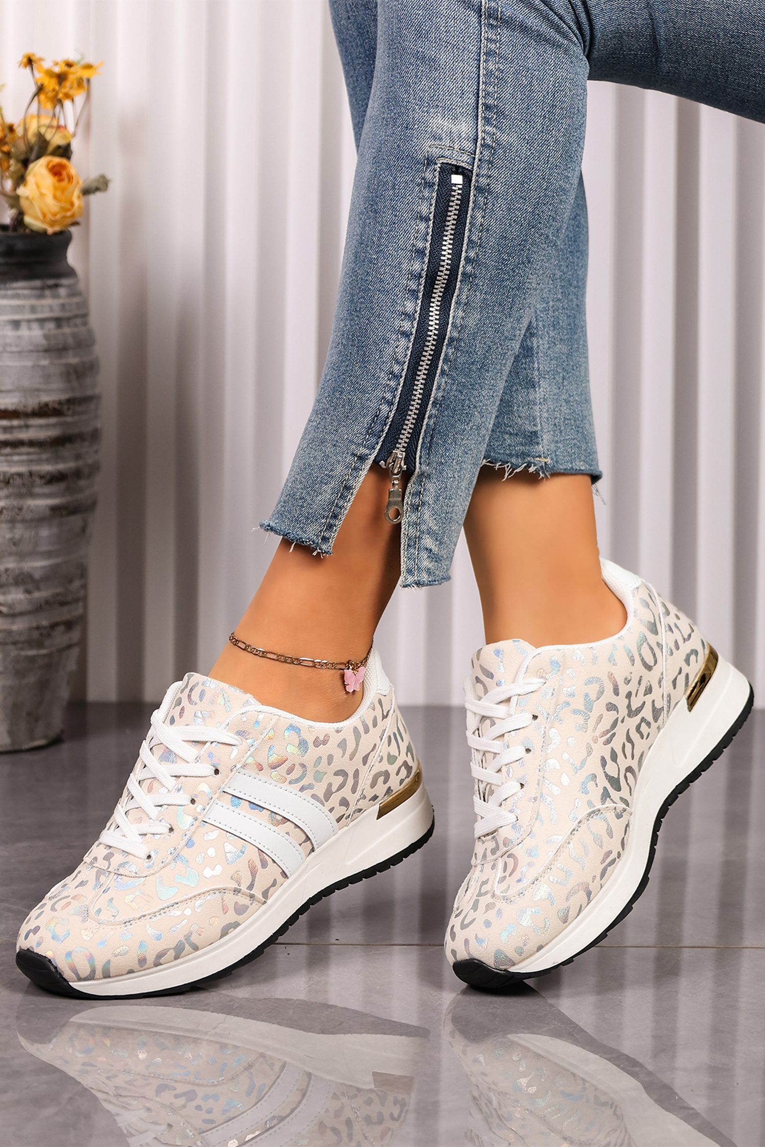 White Leopard Print Lace-Up Low-Top Sneakers with Rubber Sole - Image 7