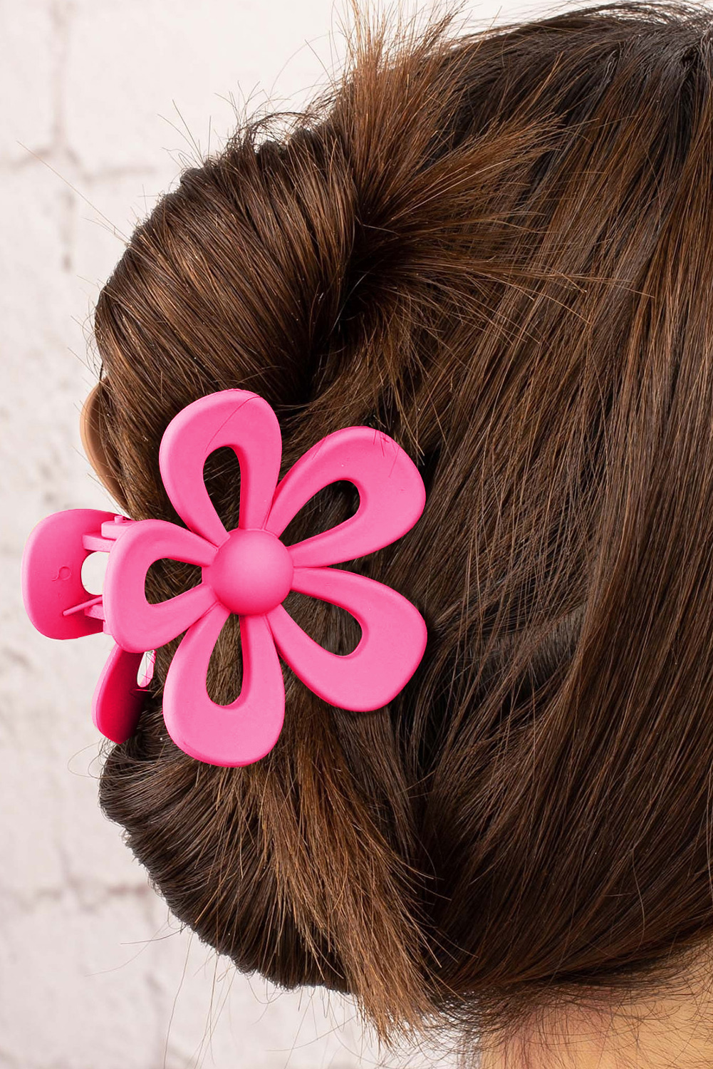 Black Sweet Hollowed Flower Shape Claw Clip - Image 4