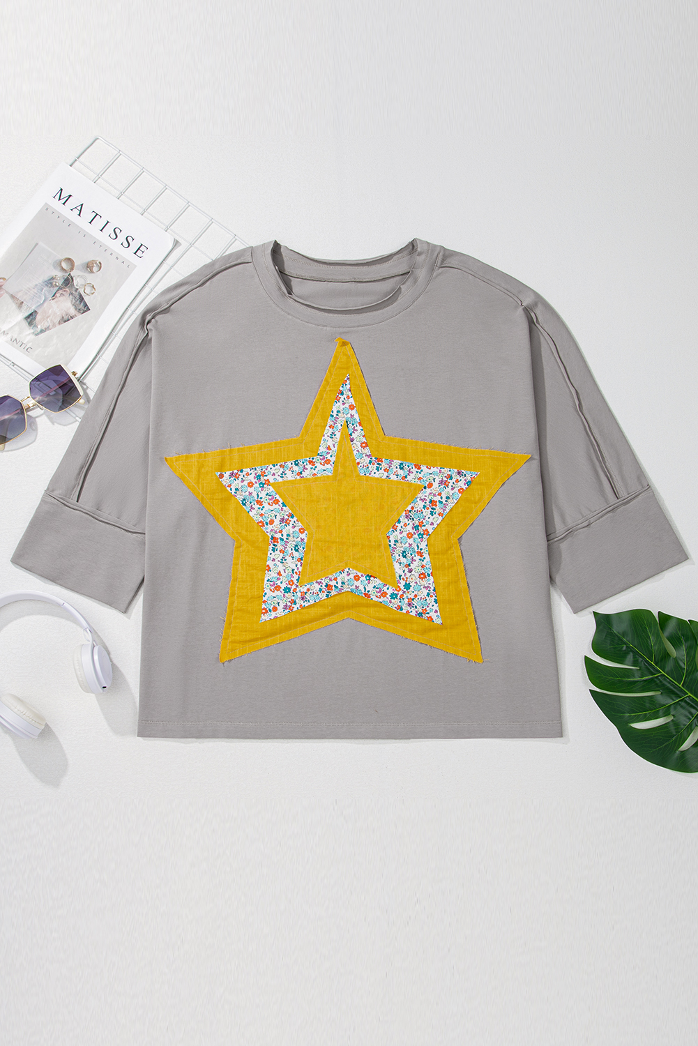 Medium Grey Floral Star Patched Pattern 3/4 Sleeve Plus Size Top - Image 7