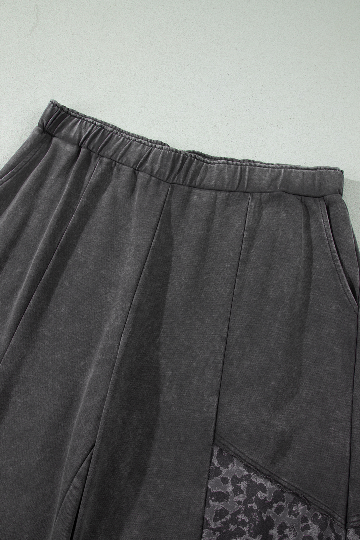 Dark Grey Plus Size Leopard Patchwork Mineral Wash Wide Leg Pants - Image 6